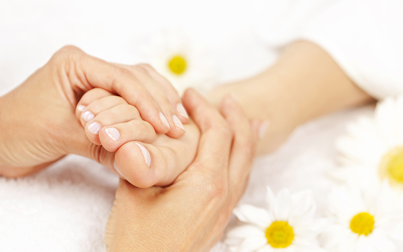 reflexology massage service 